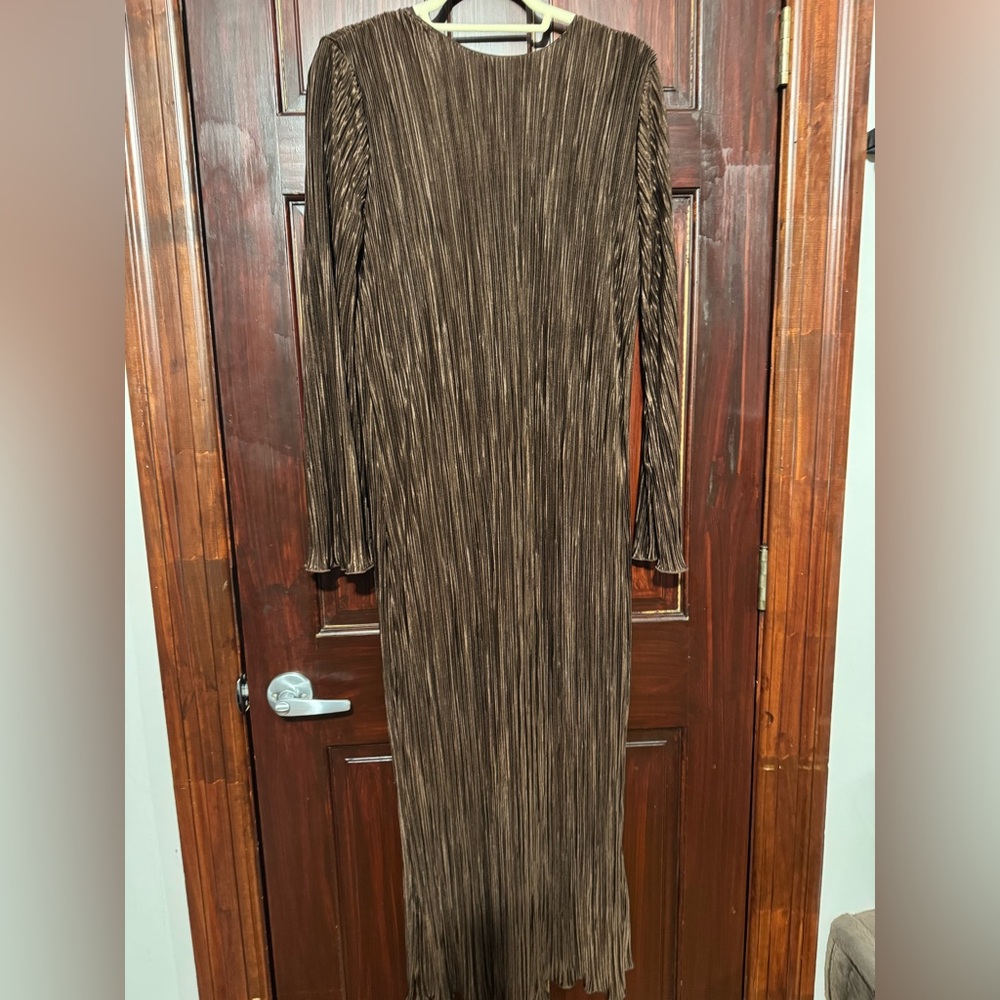 Elegant Brown Pleated Maxi Dress
